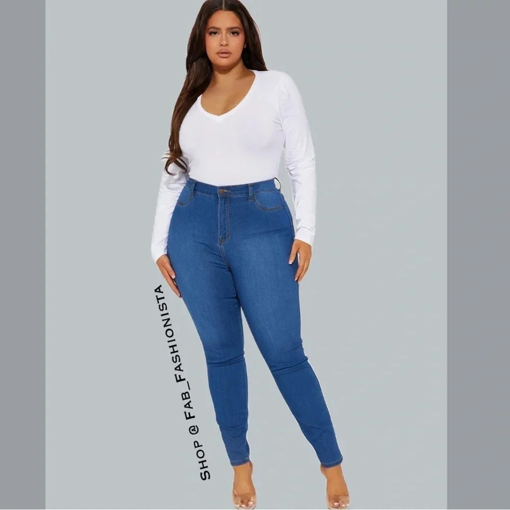 Fashion Nova Classic High Waist stretchy jeans